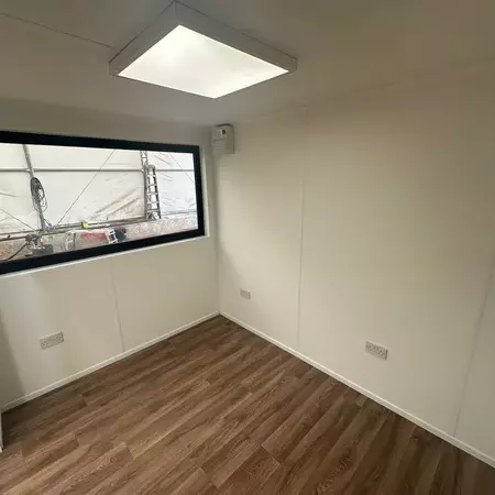 10 × 8 ft Custom Office with Picture Window (Refurbished) — view 12