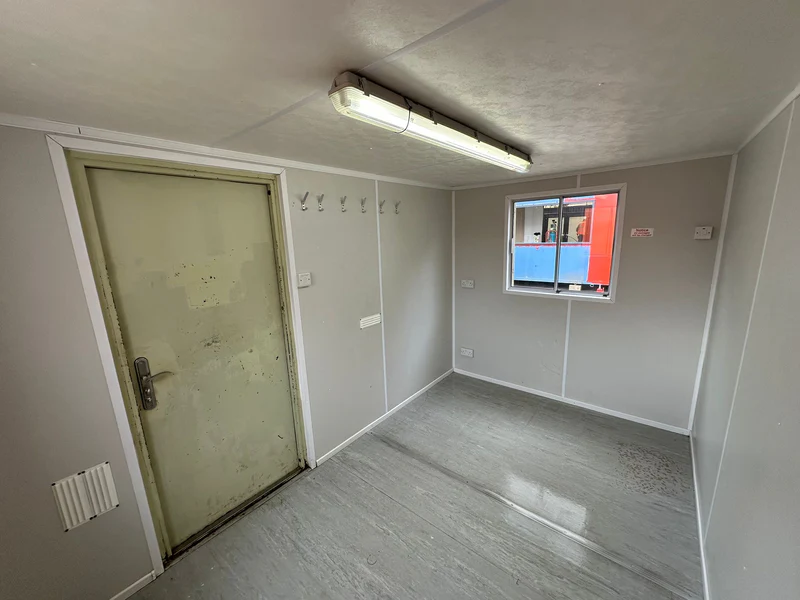 12 × 8 ft Crib Room & Office Cabin – Secure Steel (Sold as Seen) — view 6