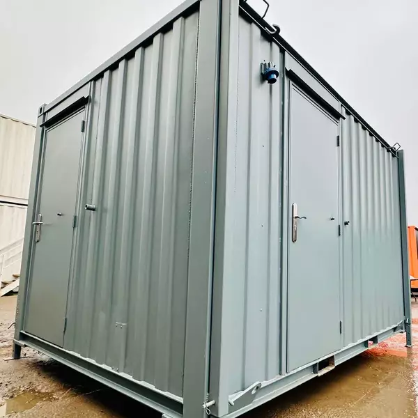 12 × 9 ft 2+1 Toilet Block – Secure Steel (Pre-owned)