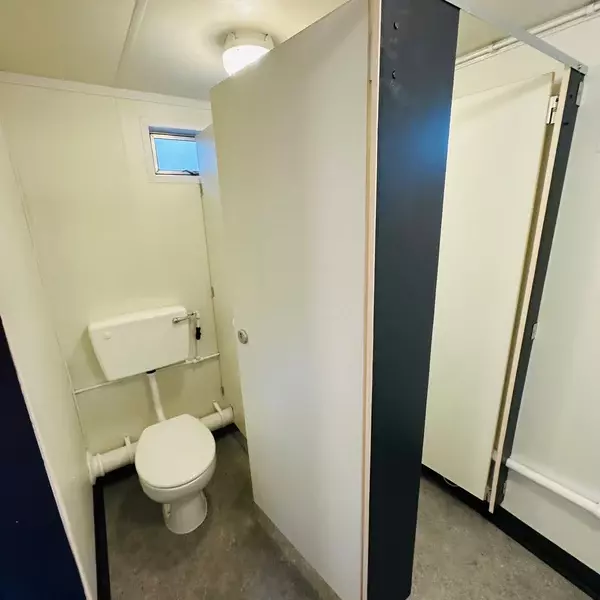 12 × 9 ft 2+1 Toilet Block – Secure Steel (Pre-owned) — view 2