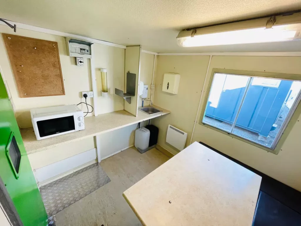 12 × 7.5 ft Towable Mobile Welfare Unit with New Diesel Generator — view 5