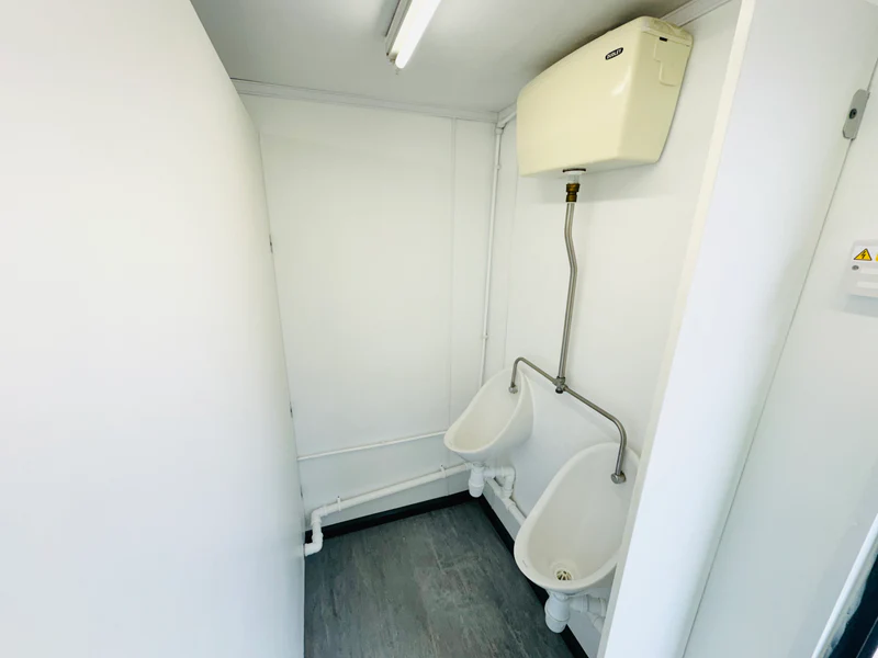 12 × 9 ft 2+1 Toilet Block – Secure Steel, Dual Access (Pre-owned) — view 7