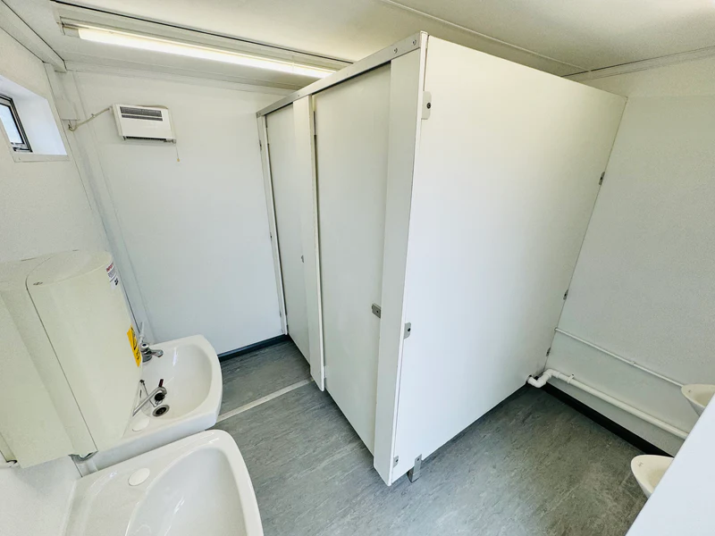 12 × 9 ft 2+1 Toilet Block – Secure Steel, Dual Access (Pre-owned) — view 3