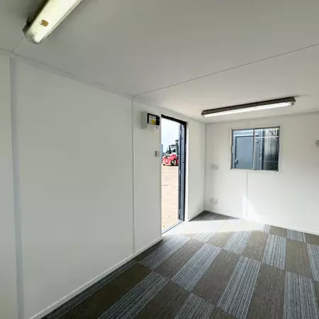 16 × 8 ft Open-Plan Portable Office – Secure Steel (Refurbished) — view 5