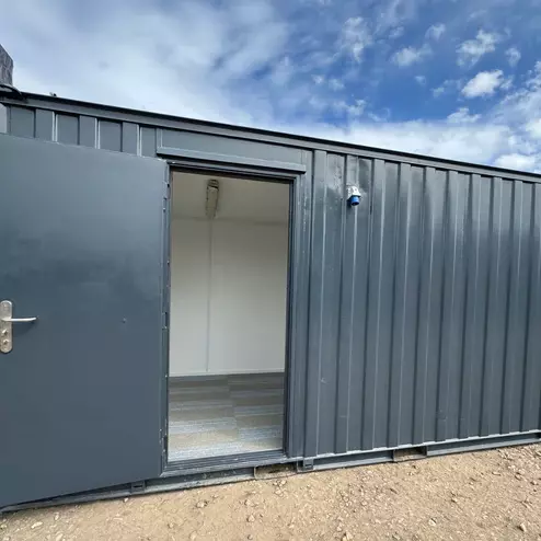 16 × 8 ft Open-Plan Portable Office – Secure Steel (Refurbished) — view 7