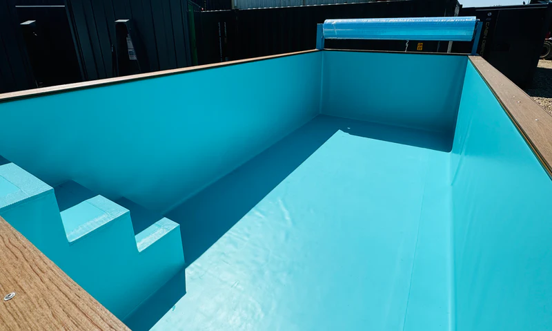 20ft Container Swimming Pool – Caribbean Blue — view 5