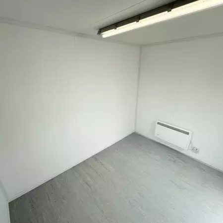 21 × 8 ft Office & Store Cabin – Secure Steel (Refurbished) — view 3