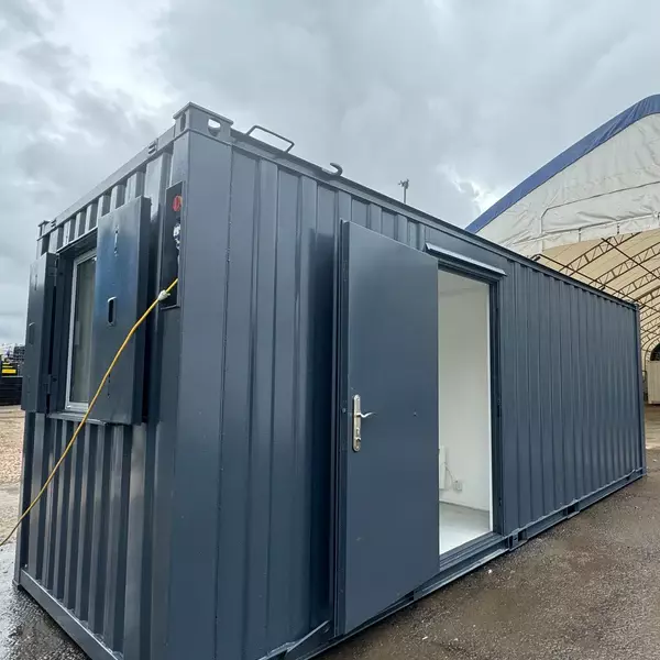 21 × 8 ft Office & Store Cabin – Secure Steel (Refurbished) — view 9