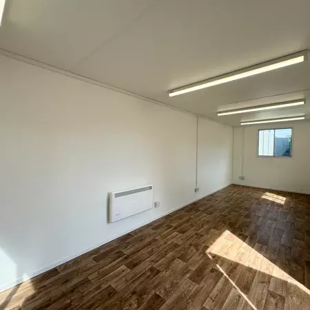 24 × 9 ft Open-Plan Office Cabin – Secure Steel (Refurbished) — view 10