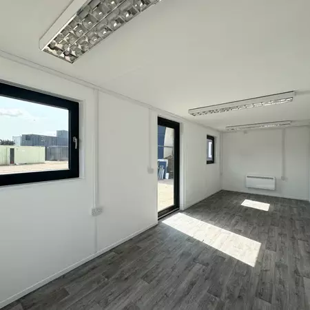 24 × 9 ft Custom Open-Plan Office Cabin (Refurbished) — view 12