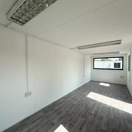 24 × 9 ft Custom Open-Plan Office Cabin (Refurbished) — view 6