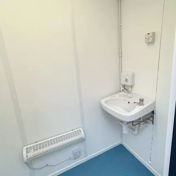 16 × 9 ft 3+1 Toilet Block – Secure Steel (New) — view 7