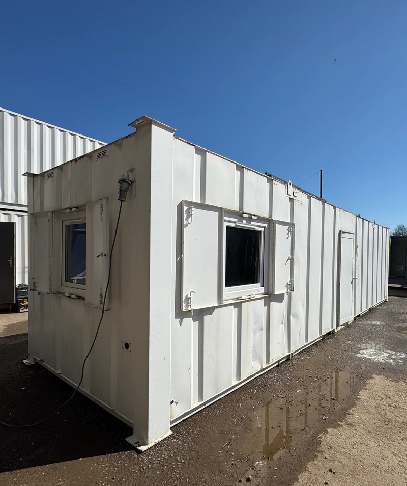 32 × 10 ft Crib Room & Office Cabin – White (Sold as Seen) — view 11