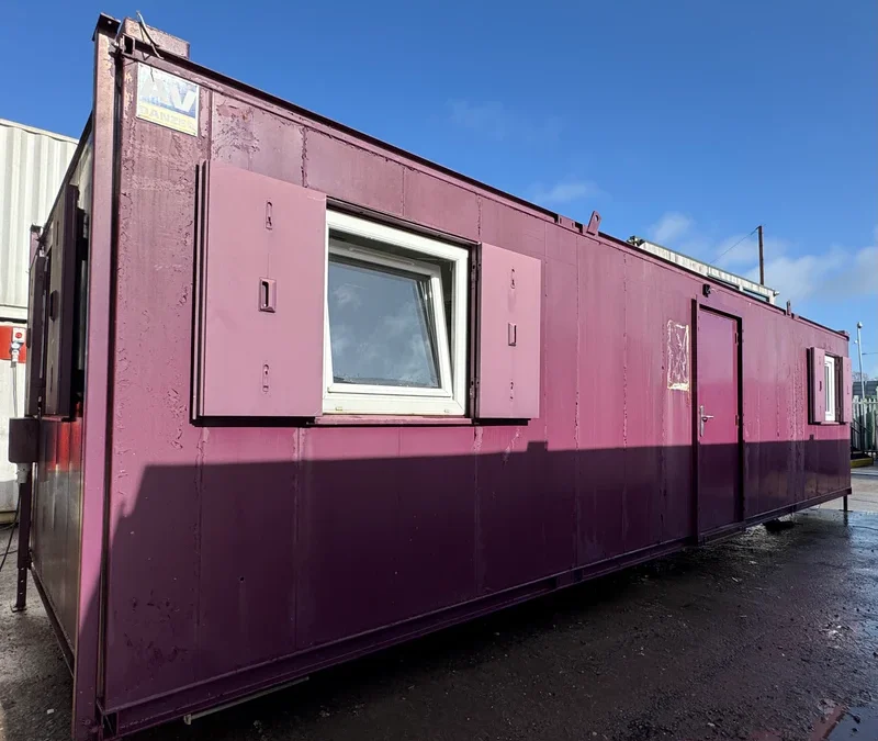 32 × 10 ft Open-Plan Crib Room & Office Cabin (Sold as Seen)