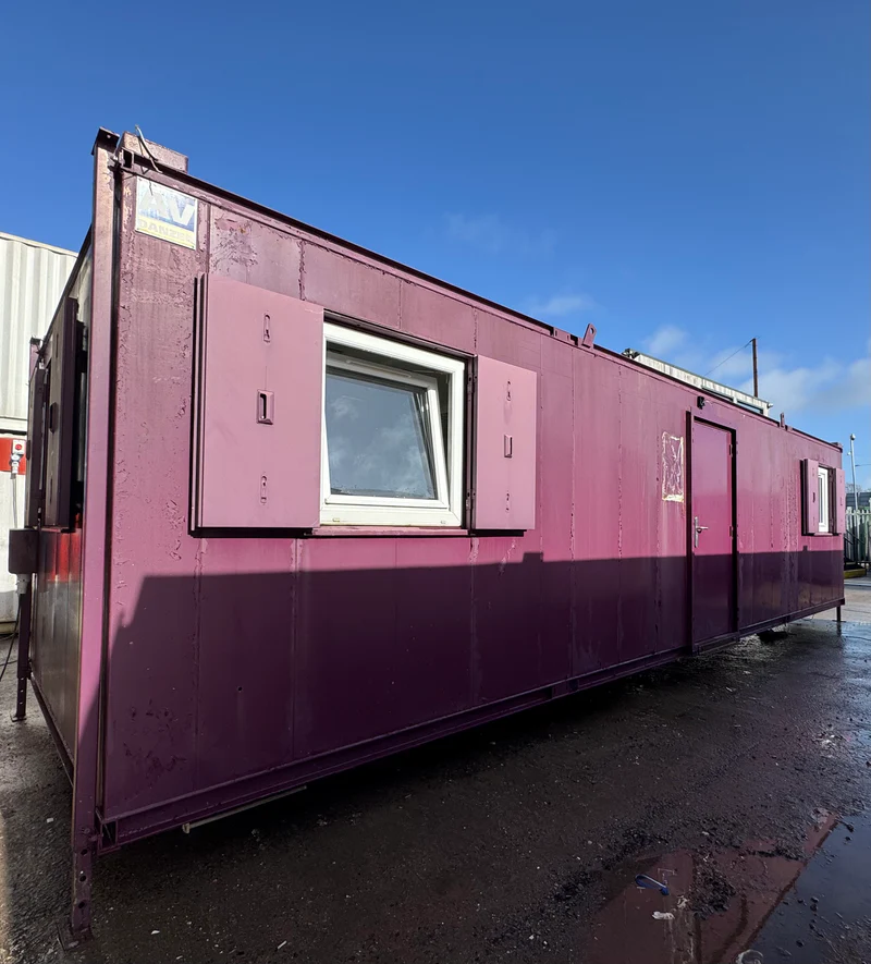 32 × 10 ft Open-Plan Crib Room & Office Cabin (Sold as Seen)