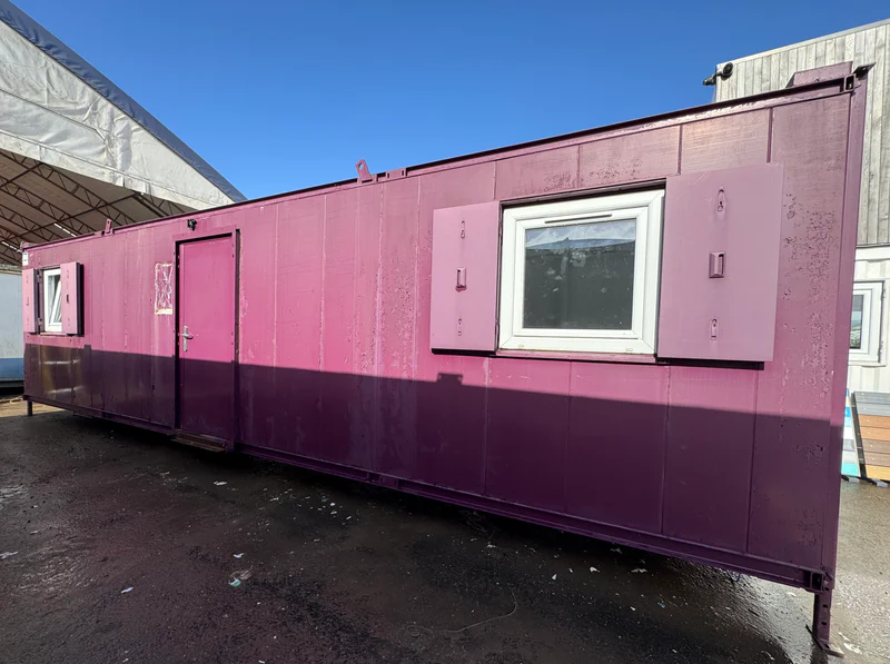 32 × 10 ft Open-Plan Crib Room & Office Cabin (Sold as Seen) — view 3