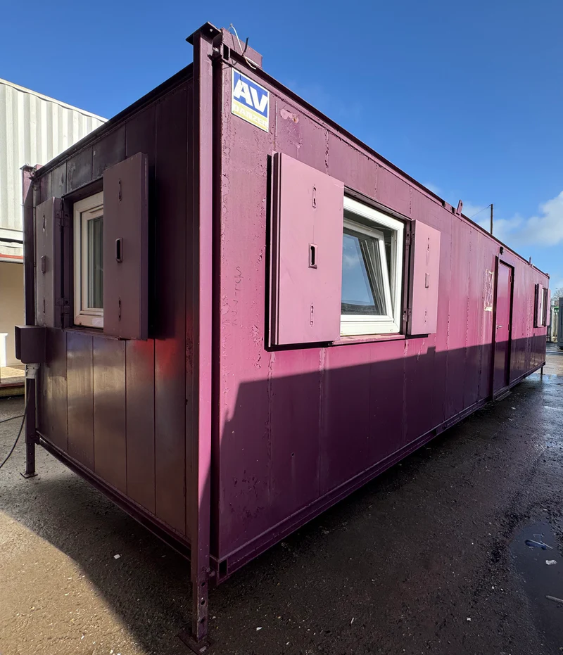 32 × 10 ft Open-Plan Crib Room & Office Cabin (Sold as Seen) — view 8
