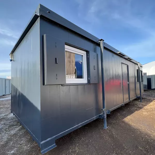 32 × 10 ft Open-Plan Office Cabin – Secure Steel (Refurbished)