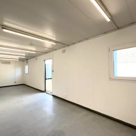 32 × 10 ft Open-Plan Office Cabin – Secure Steel (Refurbished) — view 4