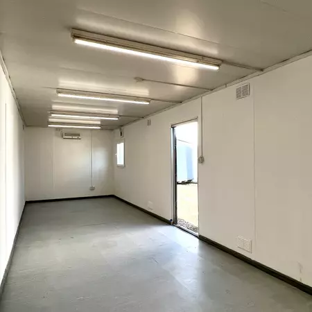 32 × 10 ft Open-Plan Office Cabin – Secure Steel (Refurbished) — view 13