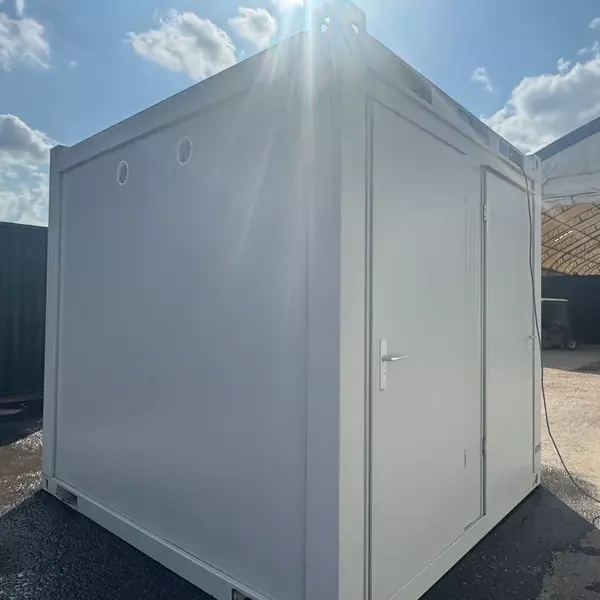 10 × 8 ft Four-Bay Toilet Block – Four WCs & Basins (New) — view 9