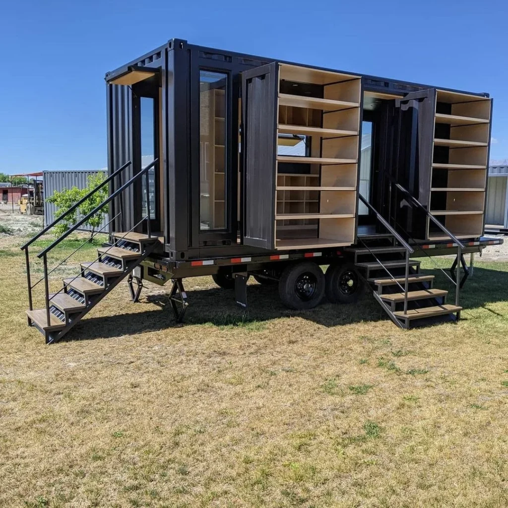 Custom 20ft Retail Container on Wheels