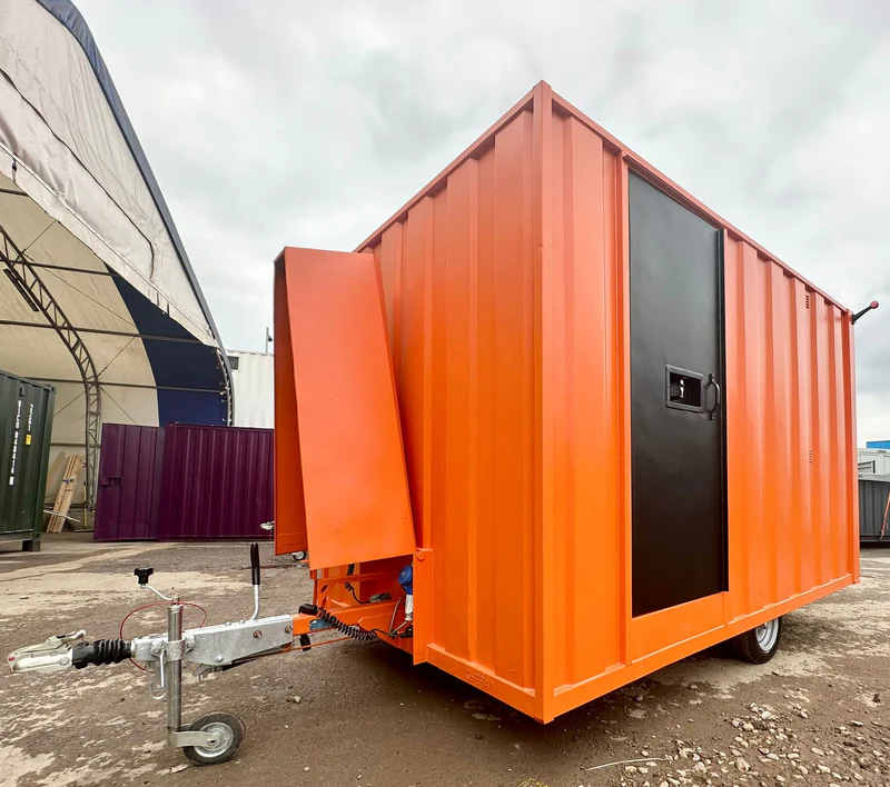 Towable Mobile Welfare Unit with Diesel Generator – Modified (Used) — view 3