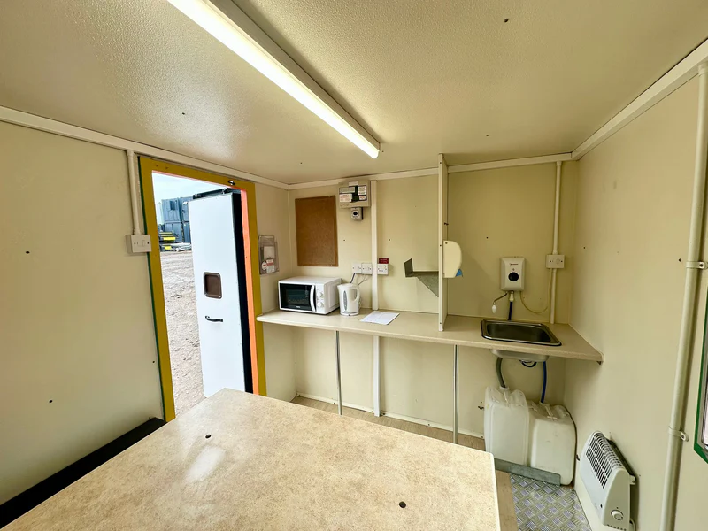 Towable Mobile Welfare Unit with Diesel Generator – Modified (Used) — view 15