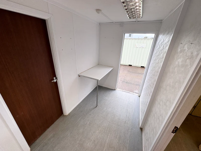 24 × 20 ft Two-Bay Modular Building – Five Rooms (Sold as Seen) — view 9