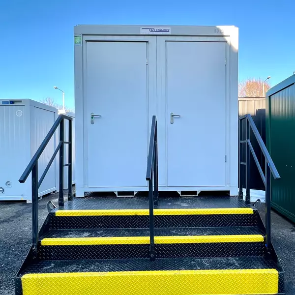 New 1+1 Toilet Block with Stepped Waste Tank Bundle — view 3