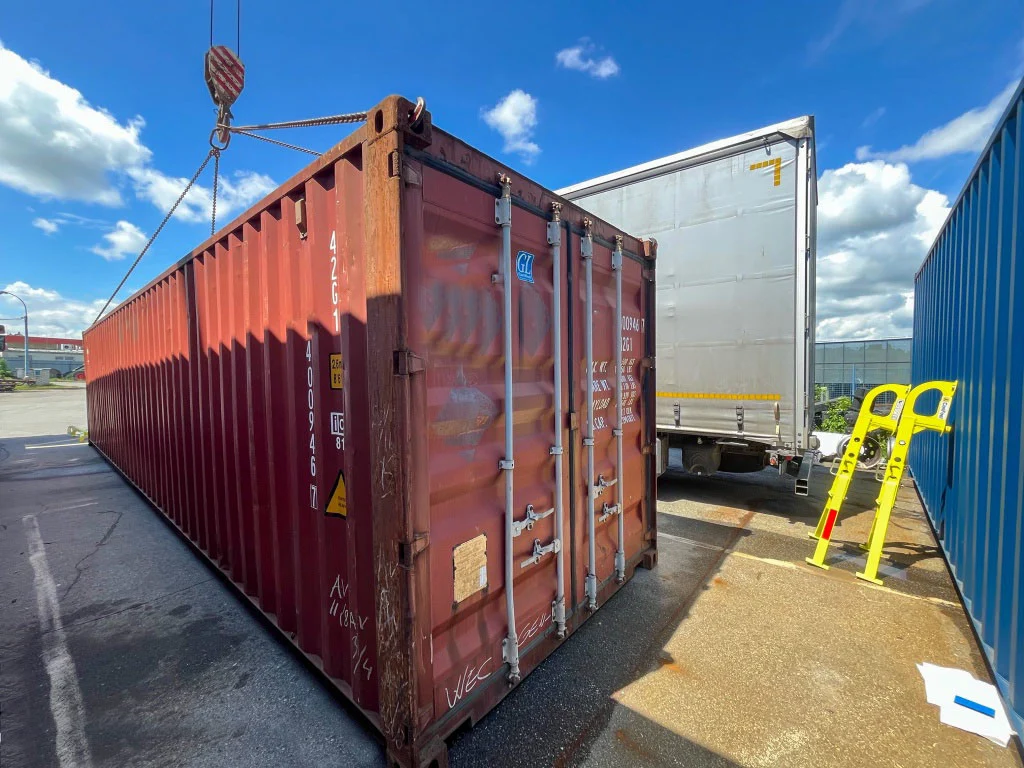 Used 40ft Shipping Container — view 3